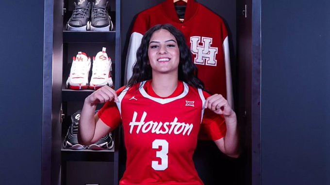 Houston WBB Esmeralda Enriquez